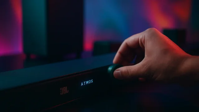 Soundbar JBL Bar 1000 e Rivais: 3 opções imersivas para cinema em casa