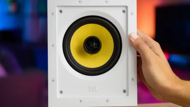 3 Caixas de som JBL embutir para som ambiente perfeito