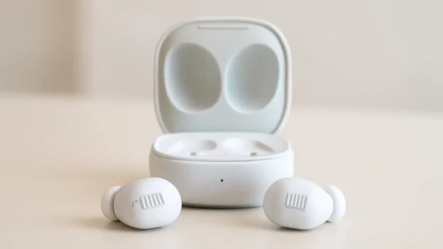 6 JBL Live Buds 3 bons e baratos para comprar de olhos fechados