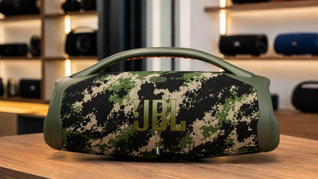 JBL Boombox 3 ou PartyBox: portabilidade ou festa?