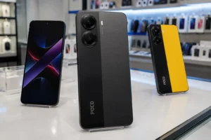 Antes de escolher seu Poco X7 Pro 256 GB, veja se vale pagar mais pelo modelo com 12 GB de RAM ou se a versão 8 GB atende sem limitações