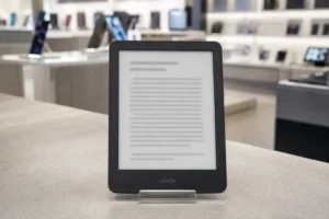 Kindle 16 GB ou Colorsoft e Paperwhite: qual versão escolher?