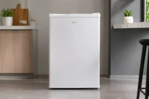 Frigobar Midea 93L Inverter: compacto para qual uso?