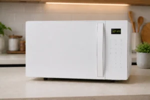Micro-ondas 33L ou compacto: a capacidade depende da rotina