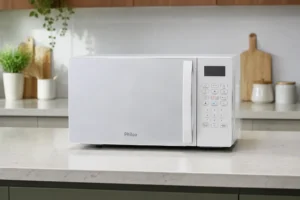 Micro-ondas Philco 20L: PMO23EB e PMO23B têm propostas diferentes
