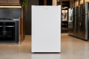 Frigobar 93L Elgin ou Midea: recursos mudam conforme o uso