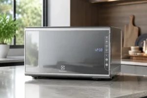Electrolux MI41S 31L ou Midea 20L: espaço interno ou mais funções