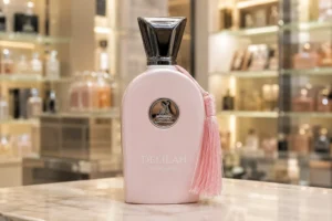 Delilah Pour Femme ou Blanc: floral cremoso ou cítrico ambarado